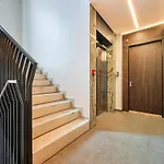 Appartement Brand New 2026 - Self Check-in - Balcony - Near Hilton *