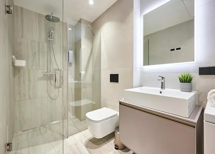 Apartamento Brand New 2026 - Self Check-in - Balcony - Near Hilton Tallin