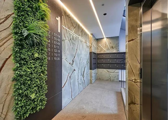 Brand New 2026 - Self Check-in - Balcony - Near Hilton Appartement *