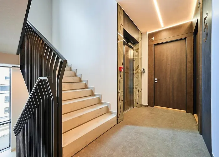 Appartement Brand New 2026 - Self Check-in - Balcony - Near Hilton *