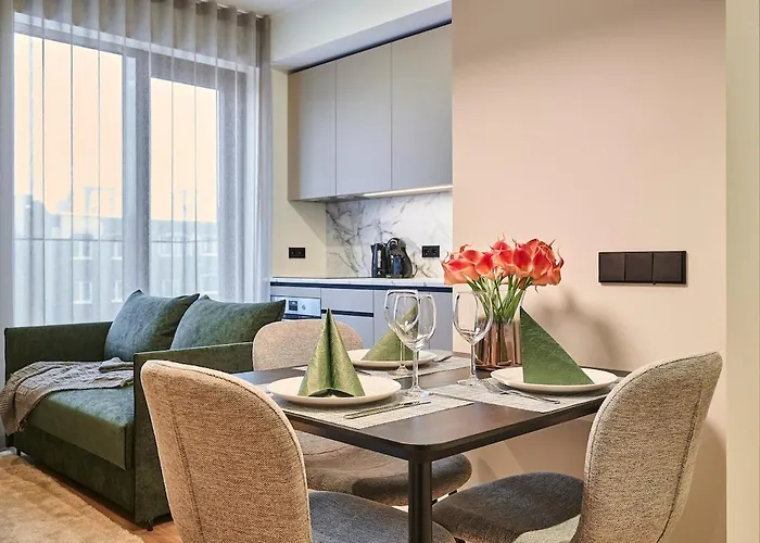 Brand New 2026 - Self Check-in - Balcony - Near Hilton