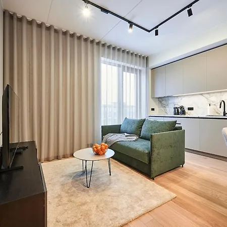 Apartamento Brand New 2026 - Self Check-in - Balcony - Near Hilton Tallin