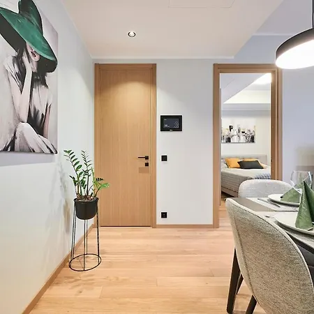 Apartamento Brand New 2026 - Self Check-in - Balcony - Near Hilton Tallin